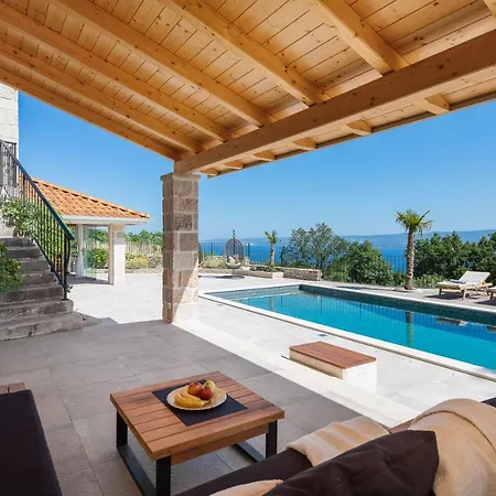 Adriatic Stone فيلة جيسينتسي