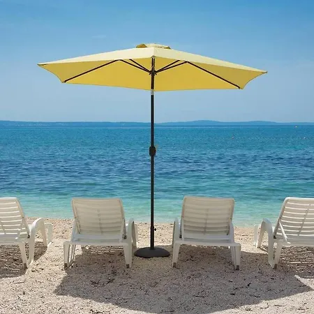 Adriatic Stone جيسينتسي